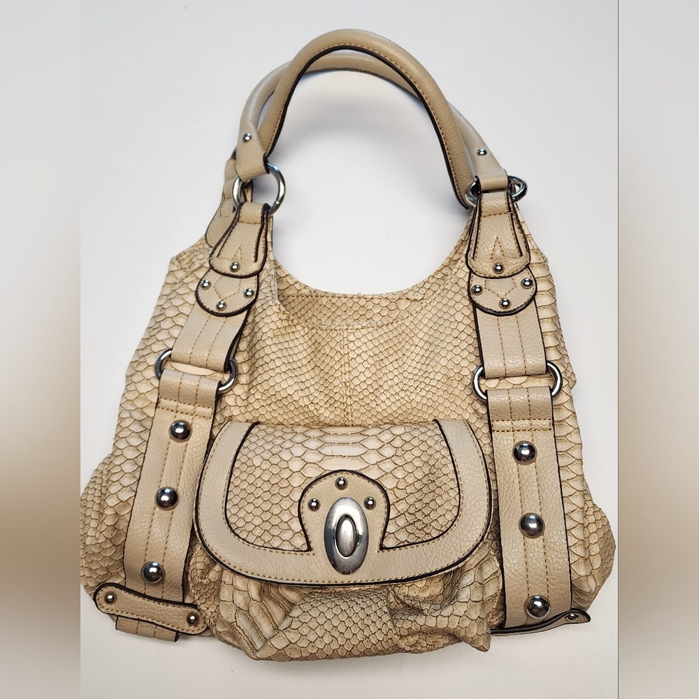 Wilsons Leather Beige Textured Shoulder Bag